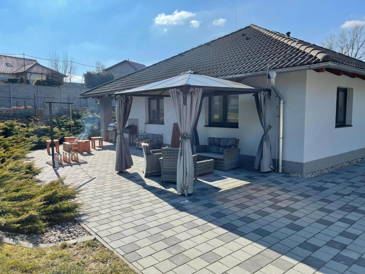 Apartmány a Wellness VMAL s.r.o. Skuteč Exterior foto
